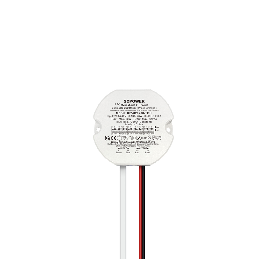 10 15 20 30 40 50 W CC Triac h&auml;mardatav LED-draiver V&auml;ike &uuml;mmargune plastist reguleerimisvoolu LED-tulede draiver